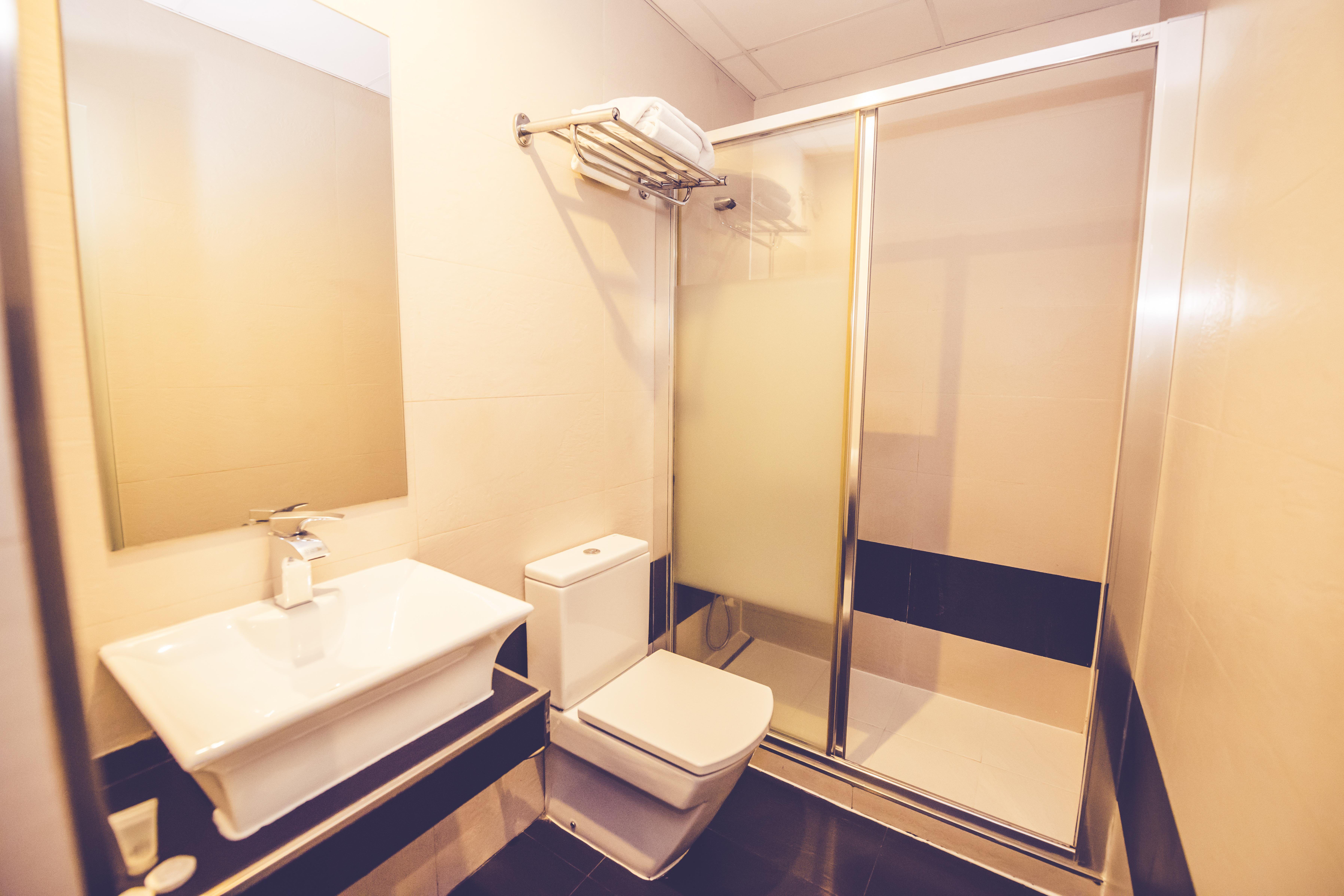 Hostal Sol Los Angeles Madrid Bagian luar foto