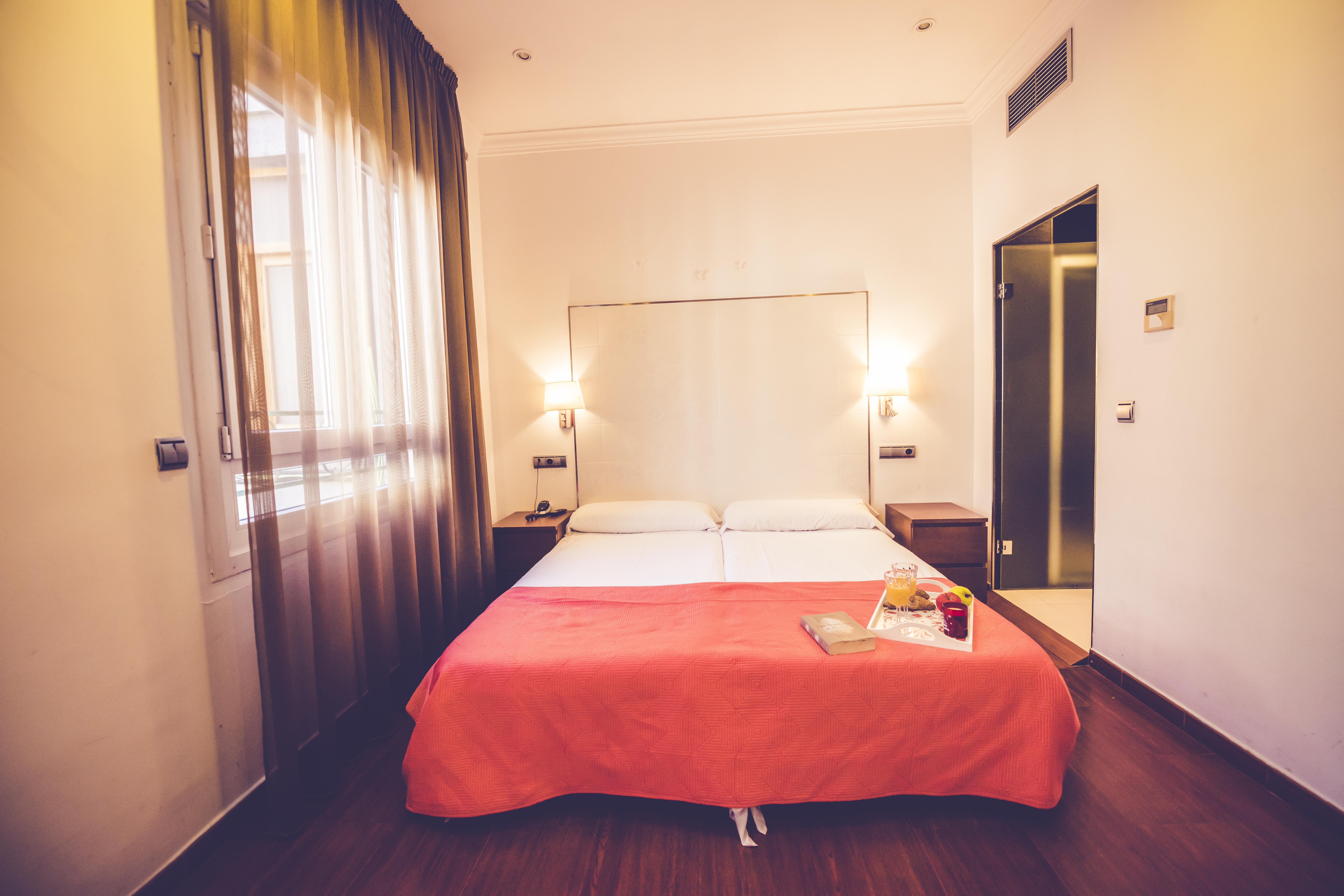 Hostal Sol Los Angeles Madrid Bagian luar foto